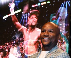 Mayweather says fight with McGregor is what people want