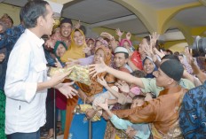 Pesantren, mosques take center stage during Jokowi’s work trips