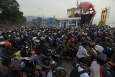 20,000 passengers pass through Merak port for Idul Fitri exodus