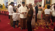 It's sarong day at State Palace on Idul Fitri