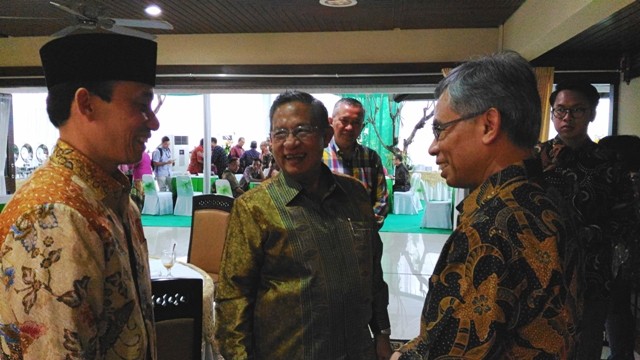 Darmin Nasution lets wife choose Idul Fitri menu - National - The ...