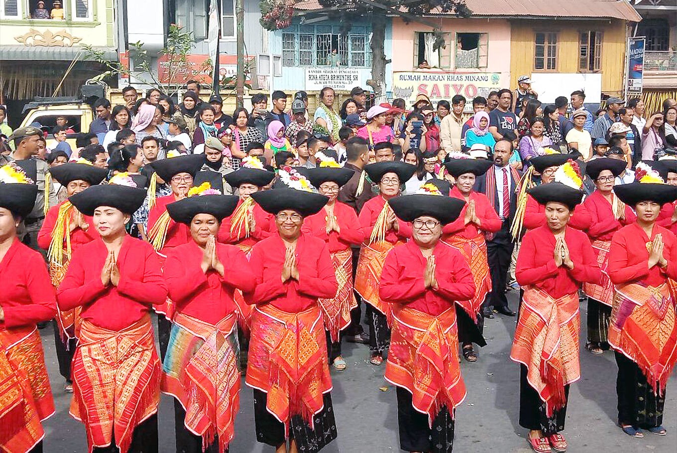 Images Karo s festival of flowers and fruits Art 