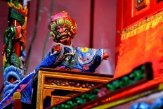Annual 'wayang potehi' show unites differences in Surakarta