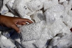 Police seize 1 kg of crystal meth, 435 ecstasy pills in Jambi