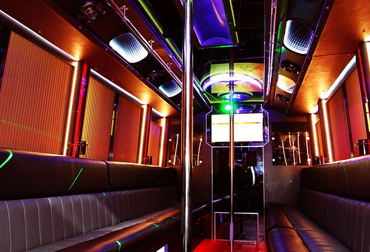 Party Bus Ярославль. Вип автобус с баром из красного дерева. VIP Buses. V.I.P Bus.