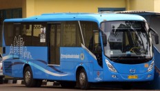 Transjabodetabek bus begins Blok M-Alam Sutera trial run
