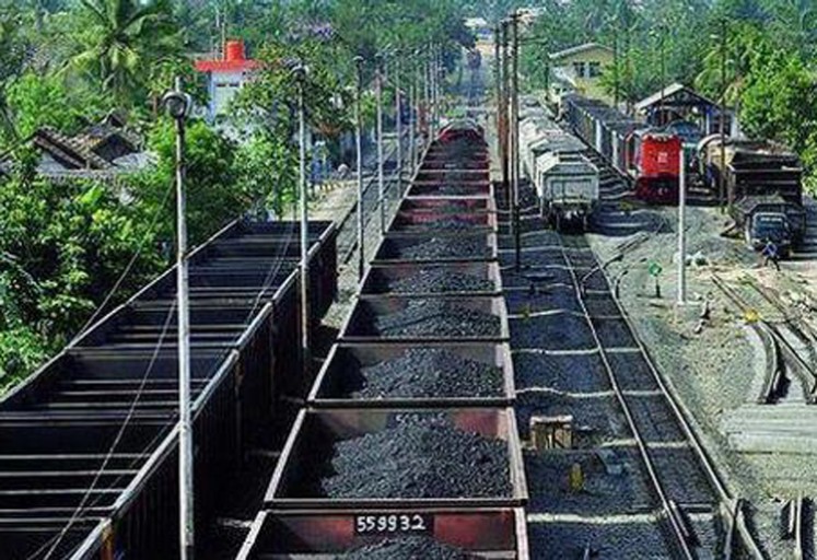 KAI is seeking to optimize its coal transportation business to beef up its financial position after the government assigned the company to bear the loan payments for the Jakarta-Bandung high speed railway project.