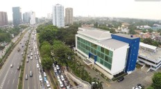 International academics on campus: What will attract them?