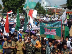 Thousands of NU members in Purwokerto rally against education minister