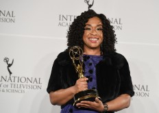 Netflix scores another coup, luring Shonda Rhimes to create new hits