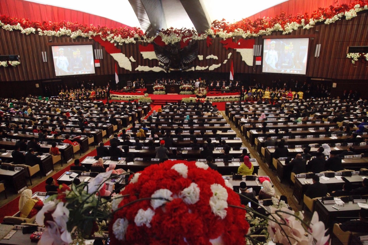 Jokowi thanks House for approving Perppu on financial information access