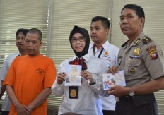 Myanmarese fugitive arrested for trafficking