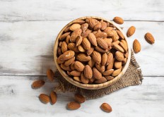 Almonds help rid body of bad cholesterol