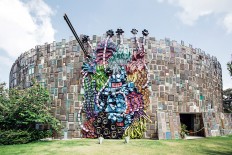 'Bouquet of love' transformation of trash to treasure