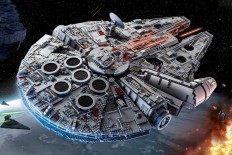 7,541-piece &lsquo;Millennium Falcon&rsquo; breaks record for largest LEGO set  