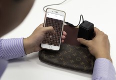 This gadget tells you if your handbag is a fake