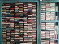 Retro find: Cassette market on Jl. Cihapit, Bandung