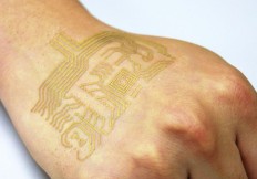 Researchers develop thin electronic circuits for skin