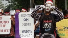 Teachers file lawsuit against school for failure to pay severance pay