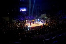 Boxer knocks out rival in 11 seconds