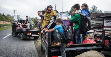 Jokowi to visit Mount Agung evacuees in Klungkung