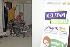 'How are we going to pay for that?' Families raise objections to increase of BPJS premiums 
