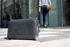 Around the world, people likelier to return wallets with more cash