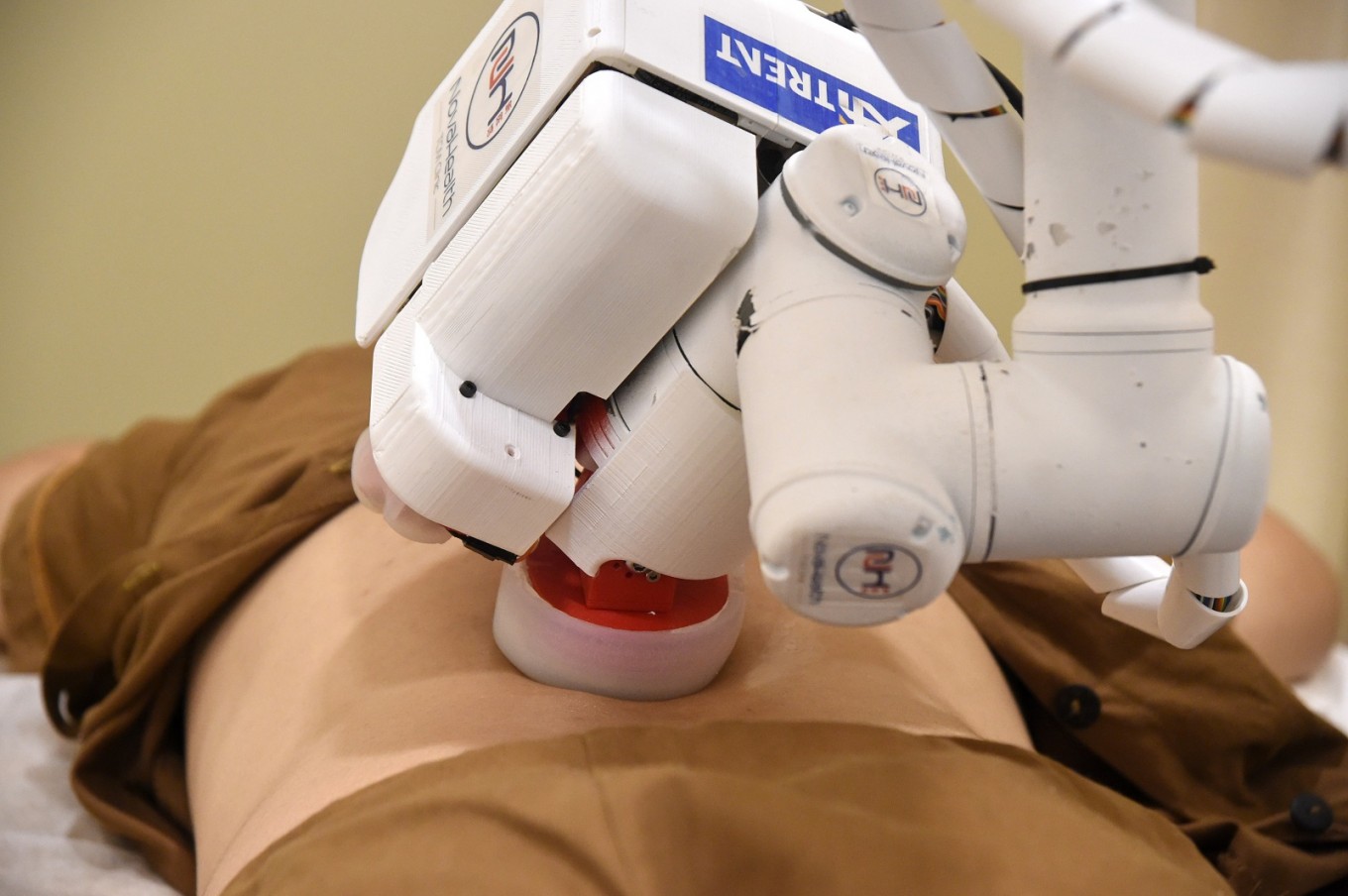 Emma robot masseuse gets work in Singapore - Science & Tech - The Post
