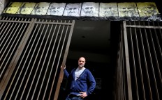 'Superpope' Francis T-shirts to help poor, needy