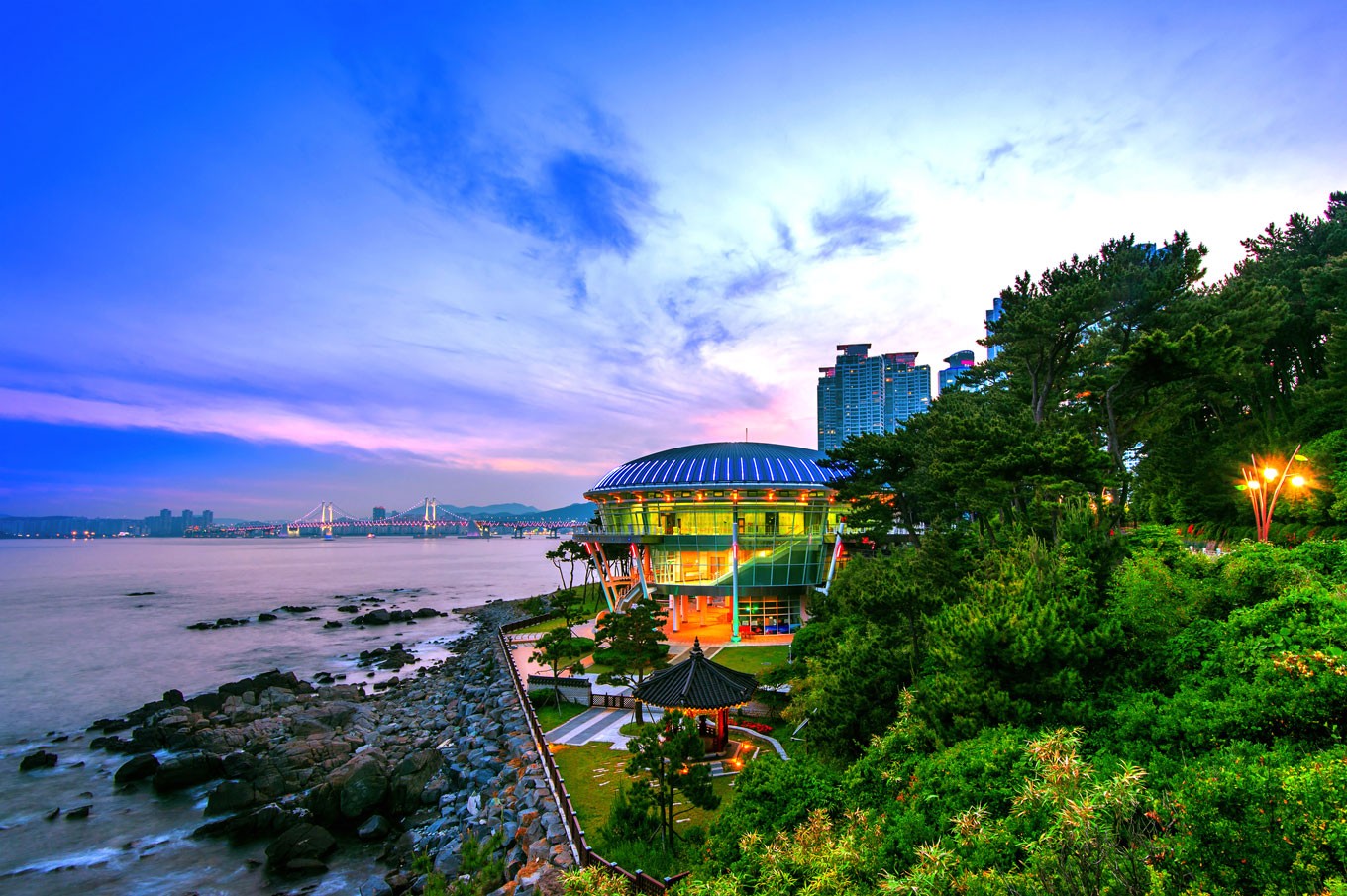 Must-see attractions in Busan alongside film fest - Destinations - The