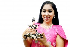 Lusia Kiroyan: Empowering female inmates through batik-wearing dolls