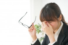 Everyday habits that may ruin your eye health