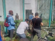 Police hunt for 5 inmates who escaped from Abepura prison