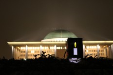 One year on, Koreans remember candlelight movement