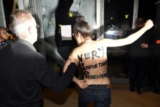 Topless protest at Polanski tribute in Paris