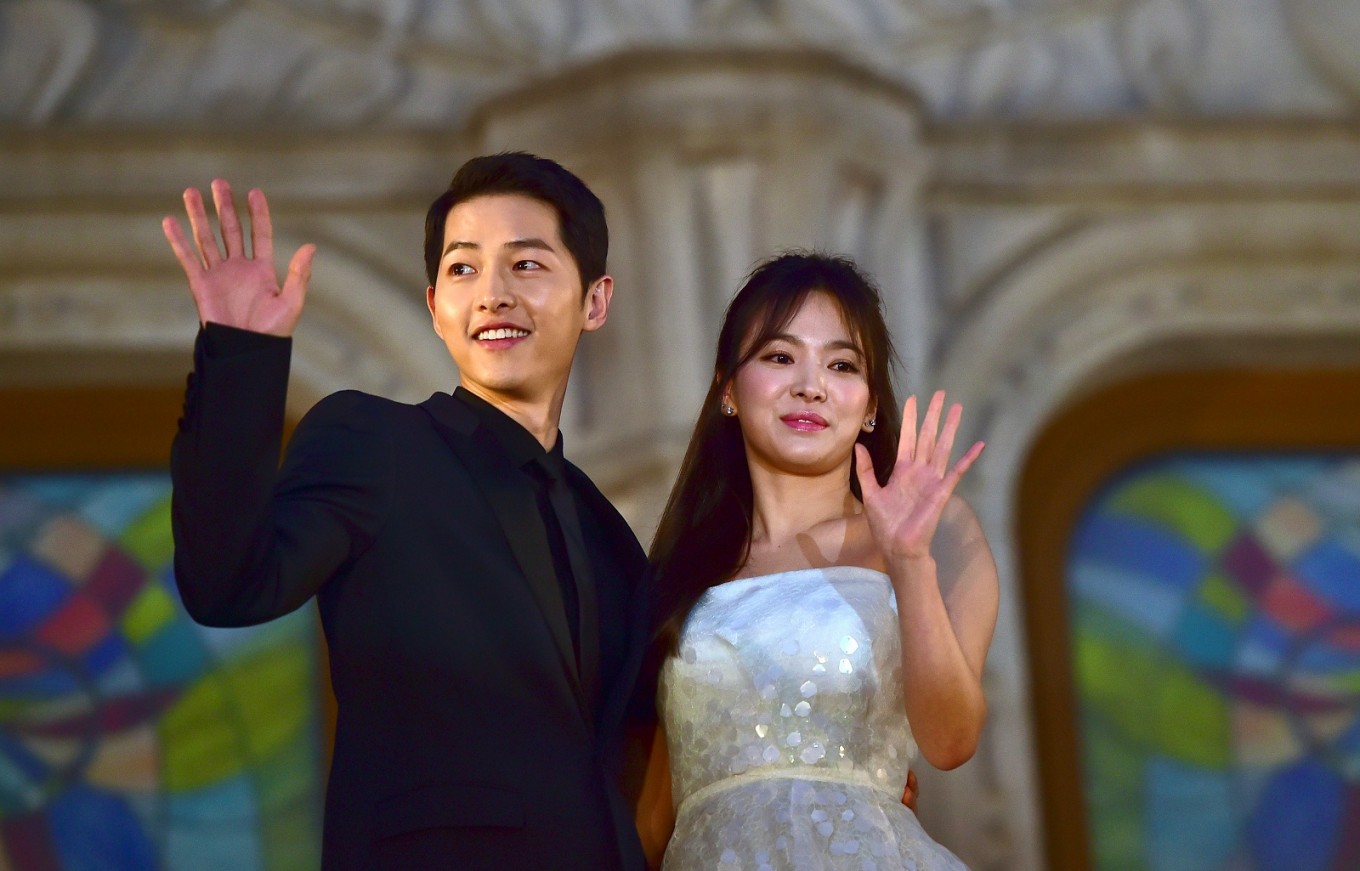 Descendants Of The Sun Couple Song Hye Kyo And Song Joong Ki To Divorce Entertainment The Jakarta Post