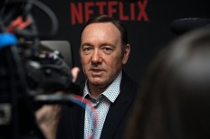 'House of Cards' to resume production -- without Spacey