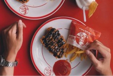 Chocolate chicken not finger lickin' good, says netizens