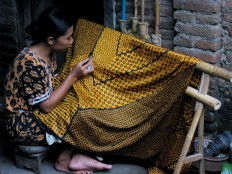 US filmmaker showcases batik-making process in ‘Batik of Java’ 