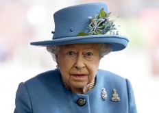 Leaks show US commerce chief, UK queen's offshore investments