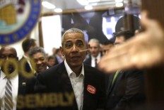  Barack Obama dismissed from jury duty in Chicago 