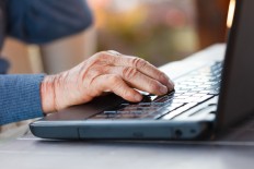 Study shows video games could cut dementia risk in seniors