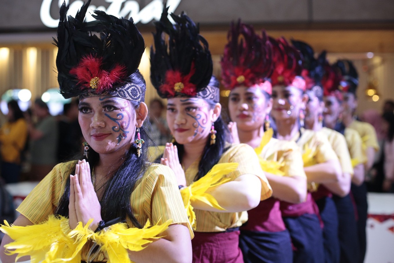 Over 3,000 people dance at Indonesia Menari 2017 - Art & Culture - The ...