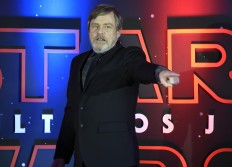 'Star Wars' a perfect escape in a 'dark' era: Hamill 