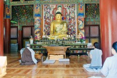 Finding happiness, peace at Woljeongsa Temple