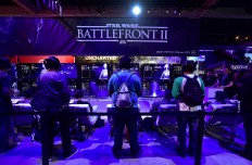 Backlash grows on 'Star Wars' video game 'loot boxes'