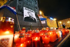 Croatian TV broadcasts war criminal Praljak's film in tribute