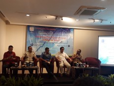 Jokowi better with military running mate, Prabowo with civilian: Survey