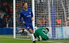 Conte refuses to discuss Hazard, Luiz transfer talk