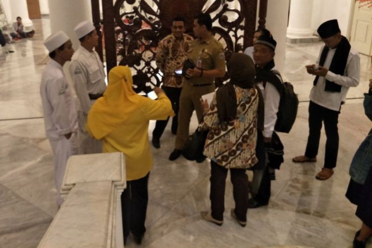 Anies unaware of lunch meeting with mass organizations